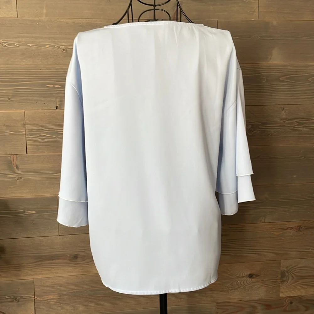 Crewneck three-quarter sleeve ruffled blouse - Picture 4 of 5